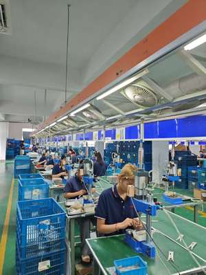 Secador de pelo multifunción de doble voltaje cepillado con barril oval para un estilo fácil