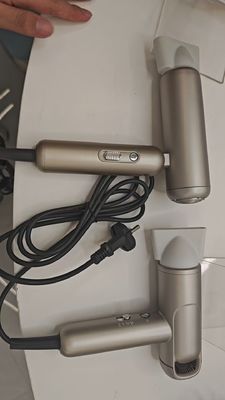 Secador de pelo profesional plegable con motor BLDC y tecnología iónica para uso en salón y en casa